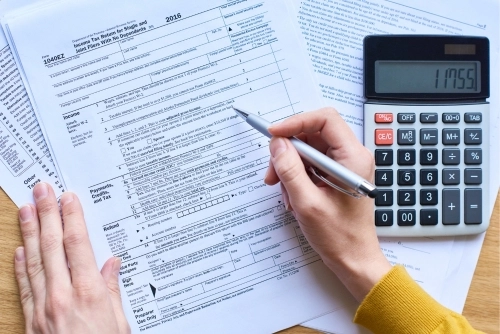 Can you deduct tax preparation fees